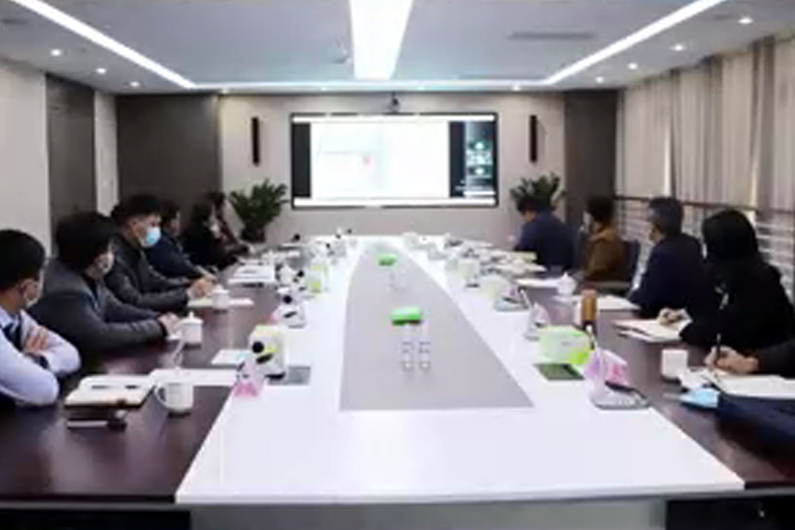 11月23日阳信县组织召开牛智谷大数据料创中心项目专题推进会议本次会议采取线上及线下相结合的方式召开
